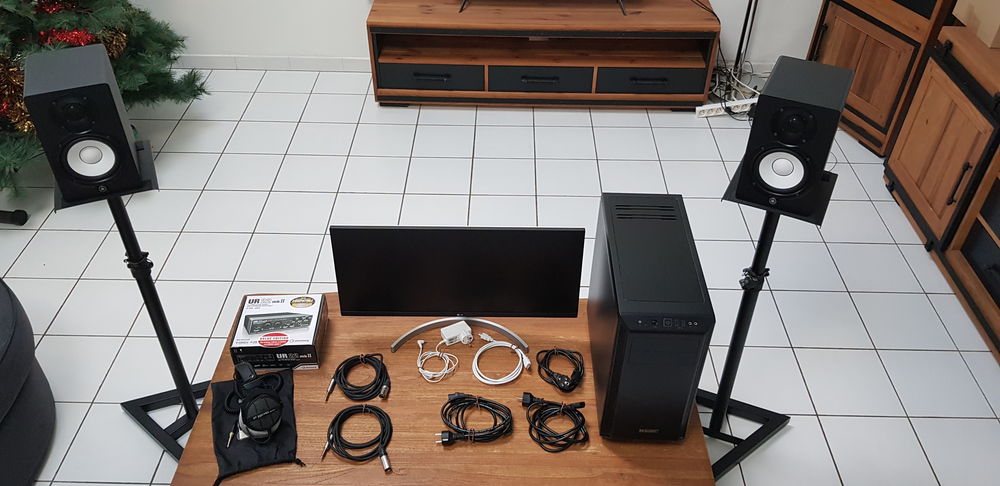 Pack MAO complet - PC sur mesure+ &eacute;cran + enceintes + casque Audio et hifi