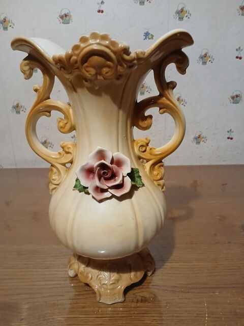 Vase c�ramique vintage  30 Bertaucourt-Epourdon (02)