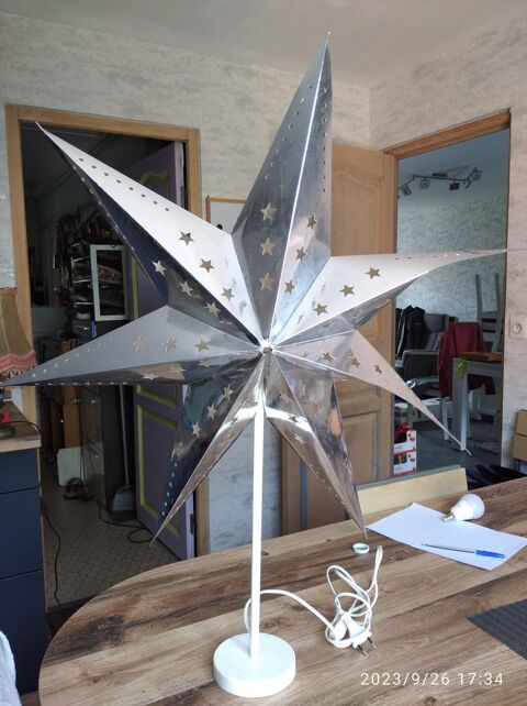 lampe de chevet en forme d'étoile 5 Steenwerck (59)