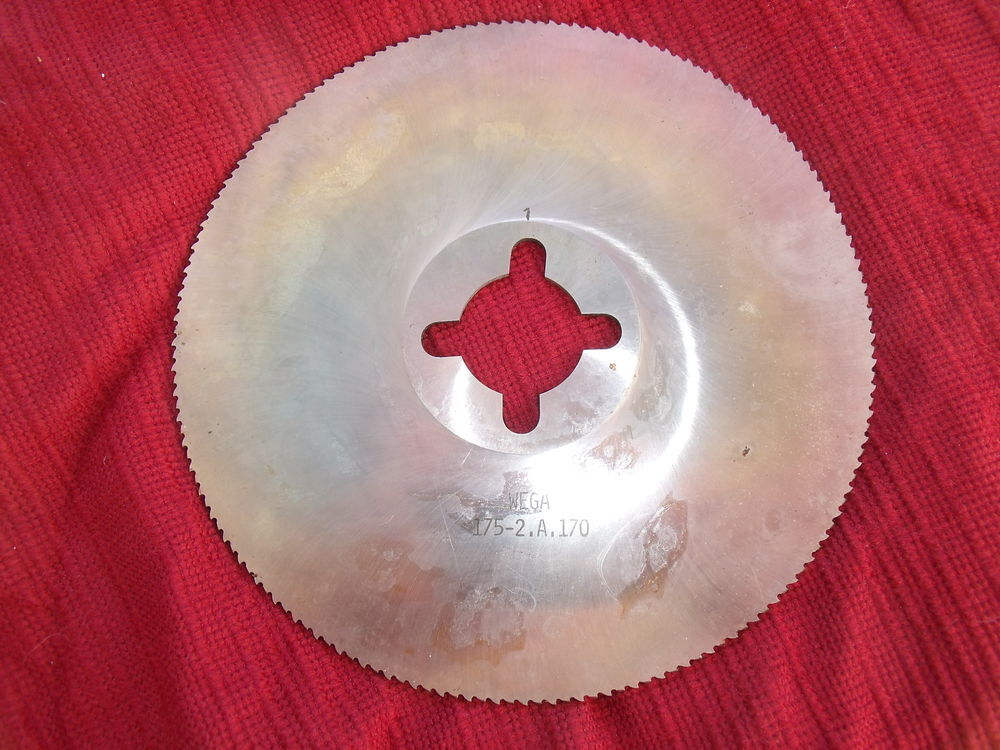 Disque scie &agrave; tron&ccedil;onner pour fraiseuse marque WEGA 175mm Bricolage