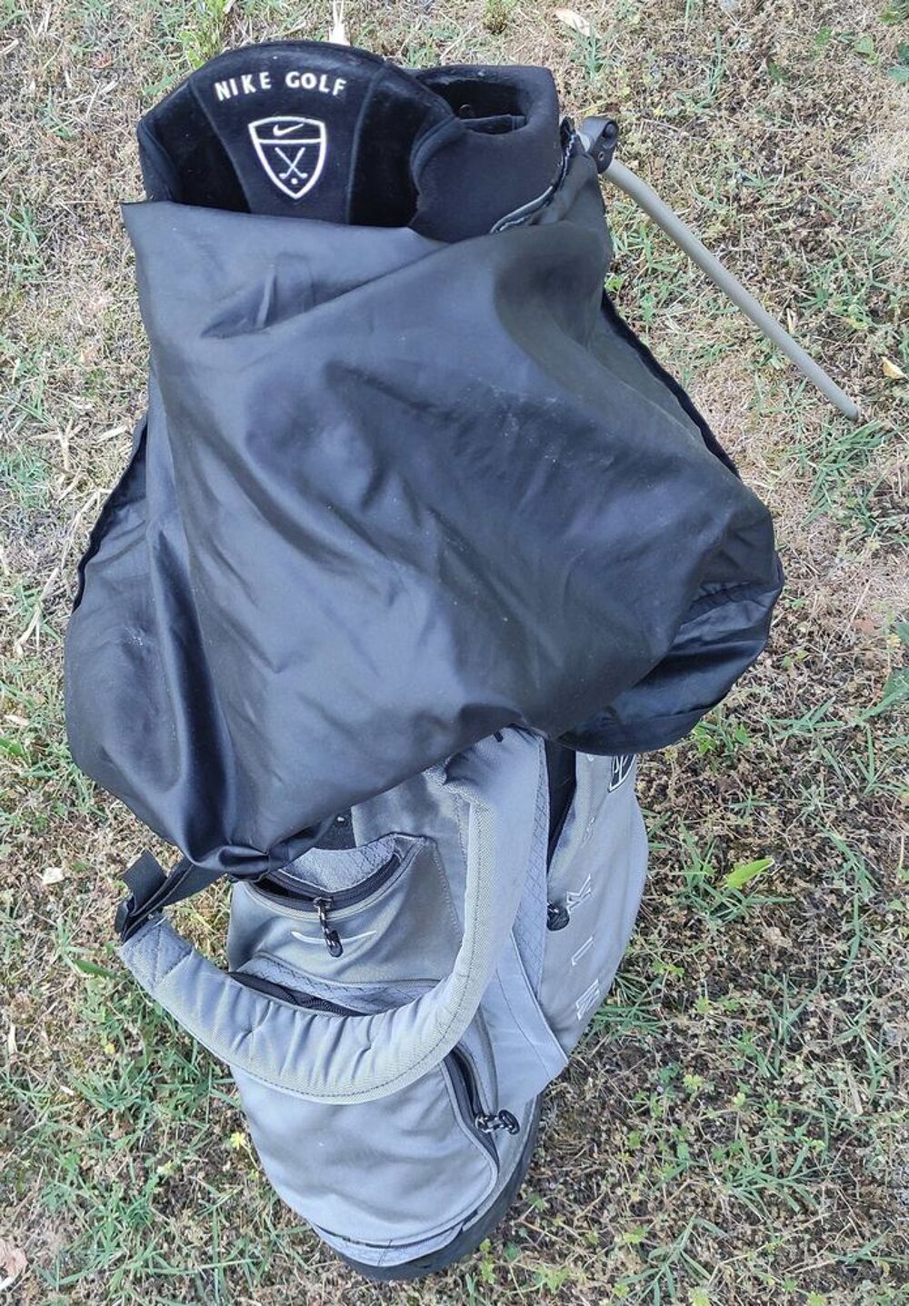 Sac de Golf Tr&eacute;pied Nike en Tr&egrave;s Bon &Eacute;tat Sports