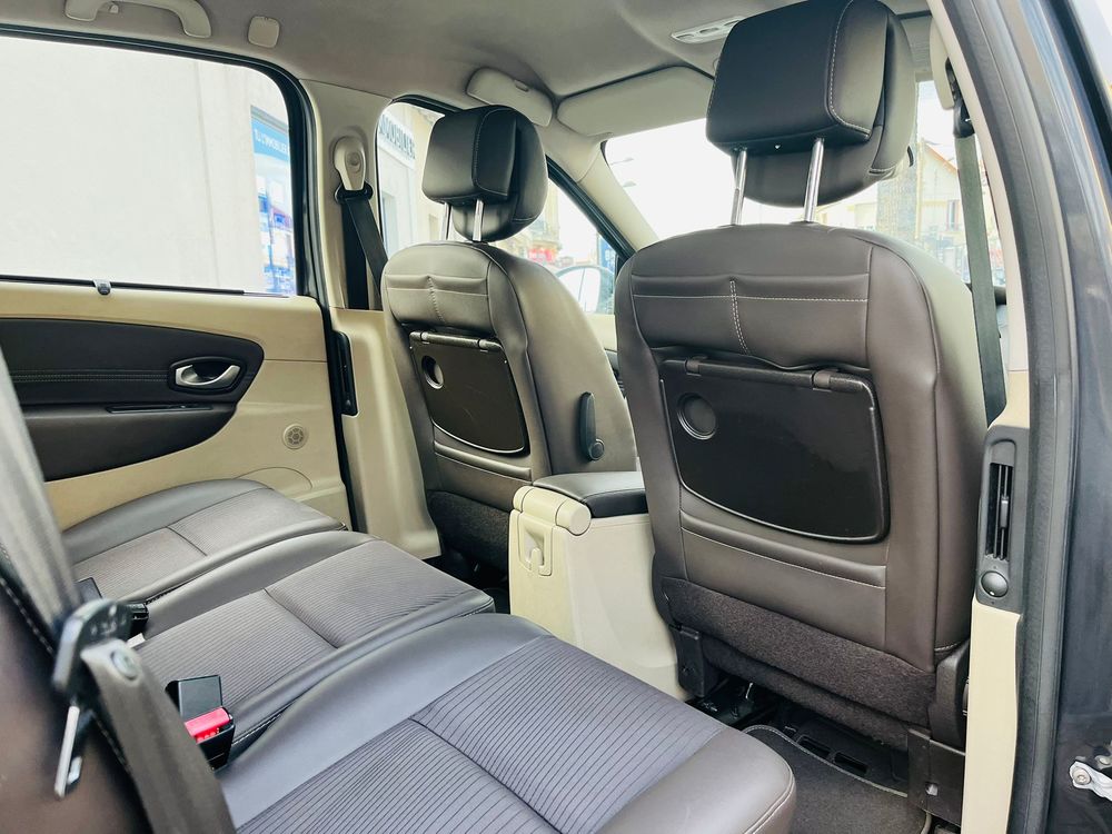 Sc&eacute;nic III Scenic III dCi 130 FAP Privil&egrave;ge Euro 5 2009 occasion 78800 Houilles