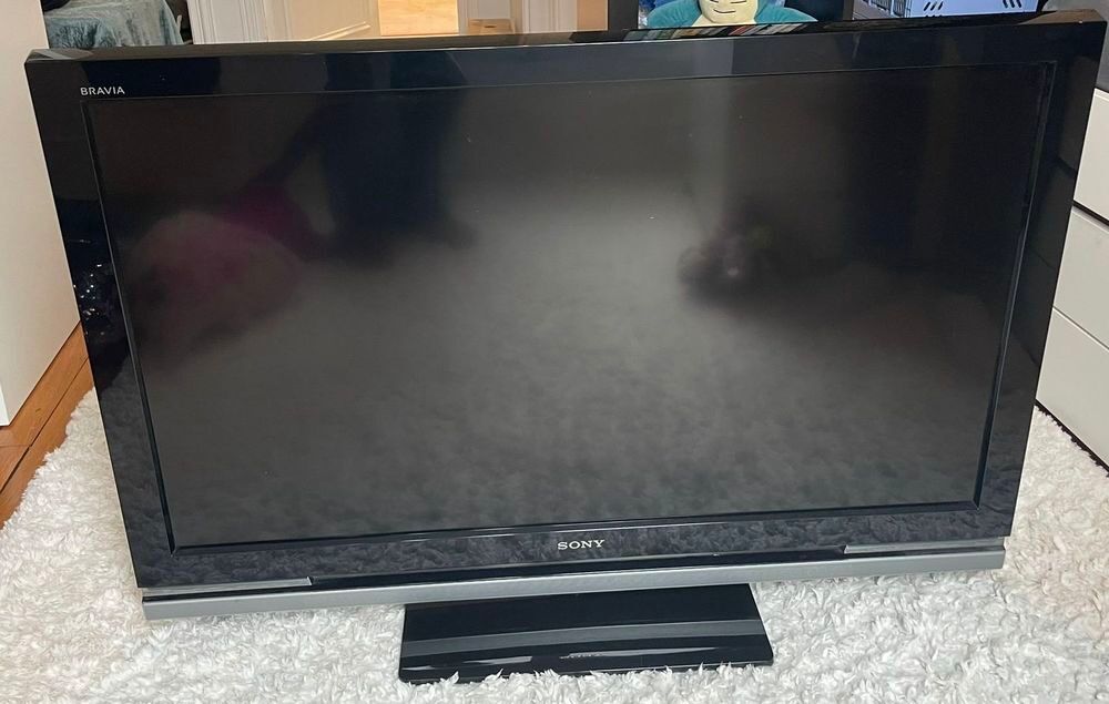 Sony Bravia 42'\' TV Photos/Video/TV