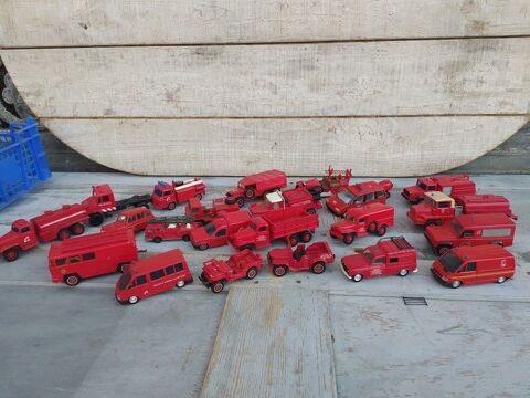 Lot V�hicules Pompiers Camion Voiture Solido 1 Loches (37)