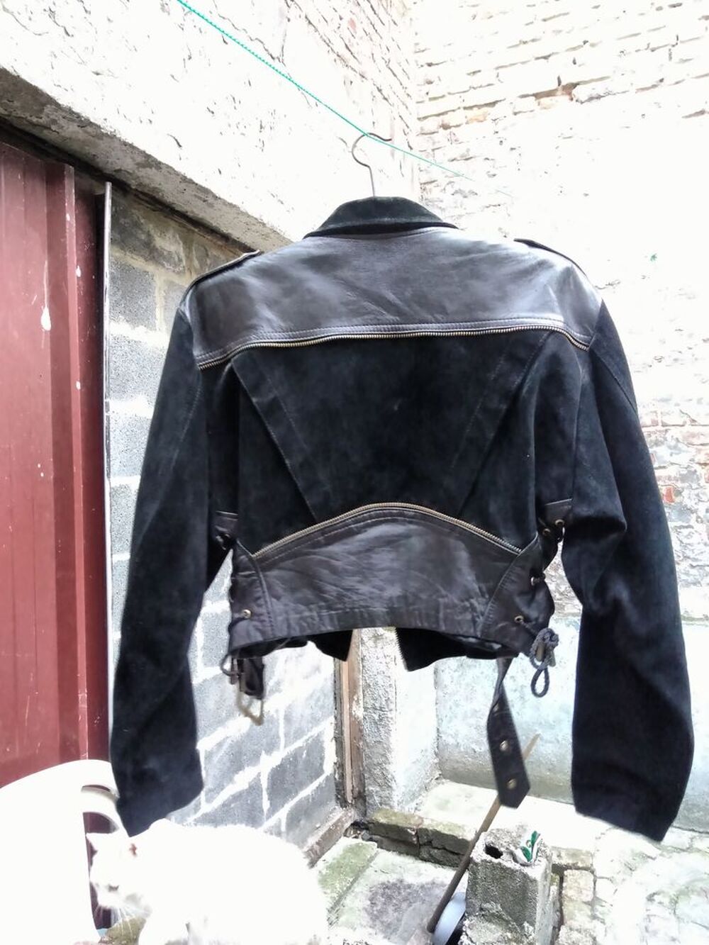 Blouson en cuir &eacute;tat impeccable Vêtements
