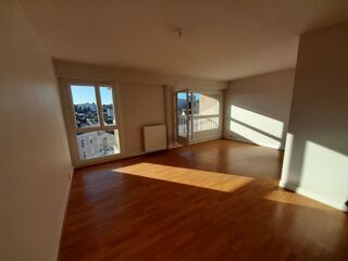 Vente Appartement Appt 71 m² rénové à neuf, Balcon, Parking, Vue dégagée, Asc Limoges