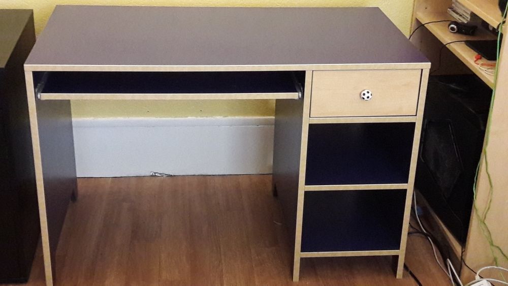 Bureau tiroir et tablette coulissante Meubles