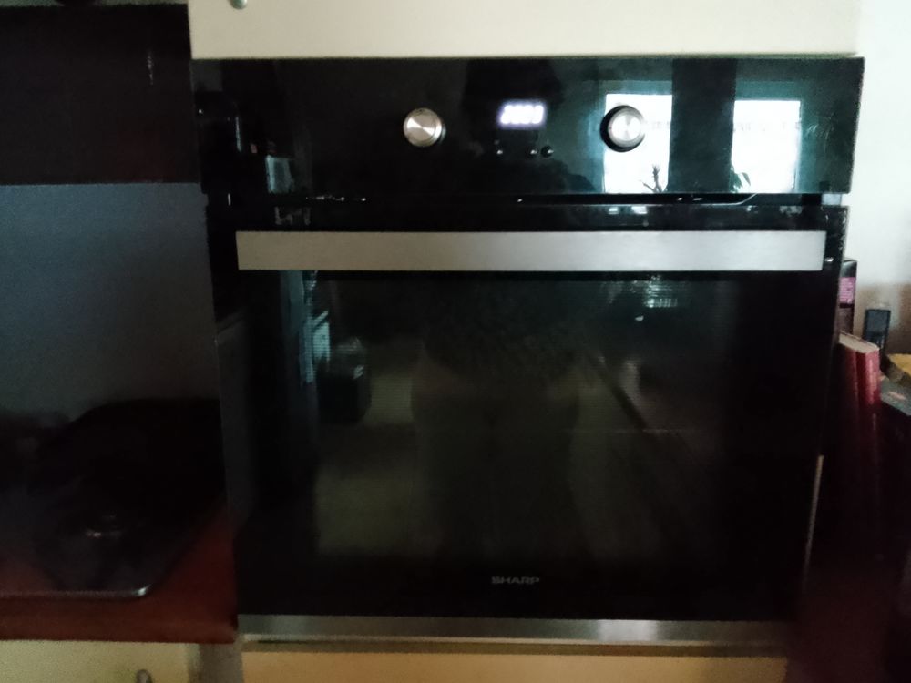 Four encastrable Sharp Electroménager