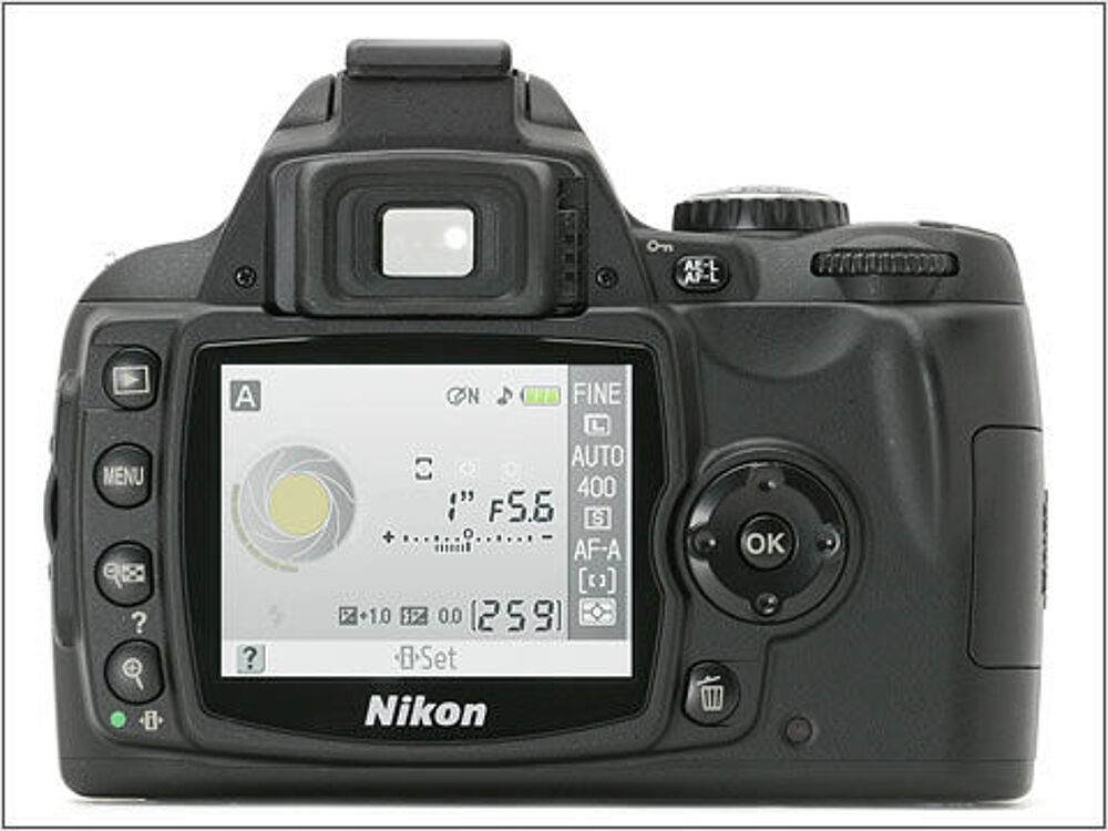 R&eacute;flex num&eacute;rique NIKON D40X noir en tr&egrave;s bon &eacute;tat Photos/Video/TV