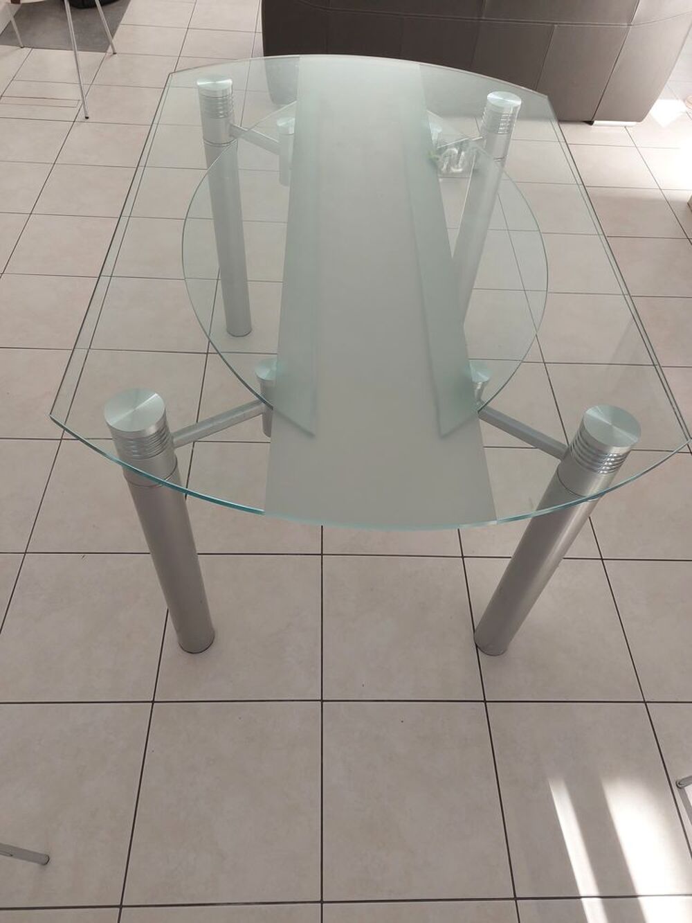 Table a manger en verre Meubles