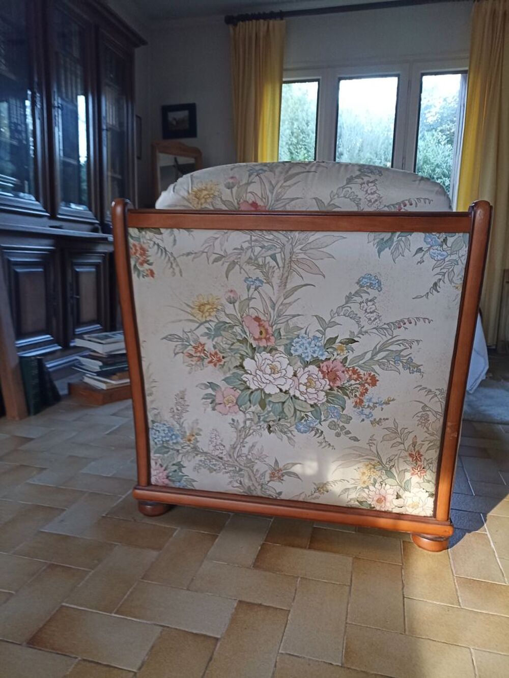 Fauteuil tissus armature bois Meubles
