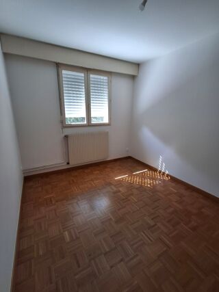  Appartement à louer 2/3 pièces 65 m²