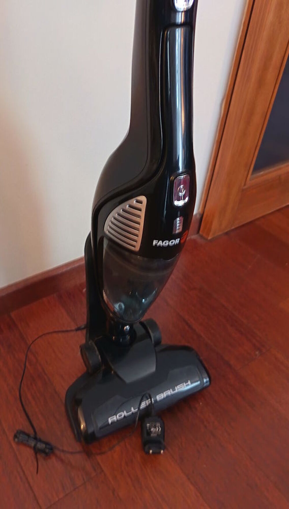 Aspirateur FAGOR mod&egrave;le FG293 Electroménager