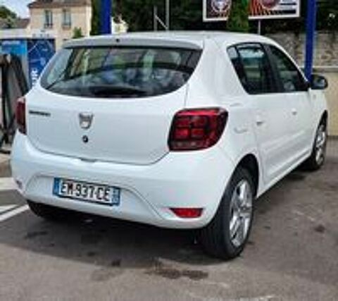 Sandero dCi 75 Laur&eacute;ate 2017 occasion 10000 Troyes