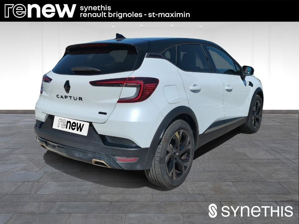 Captur E-Tech full hybrid 145 Engineered 2023 occasion 83170 Brignoles