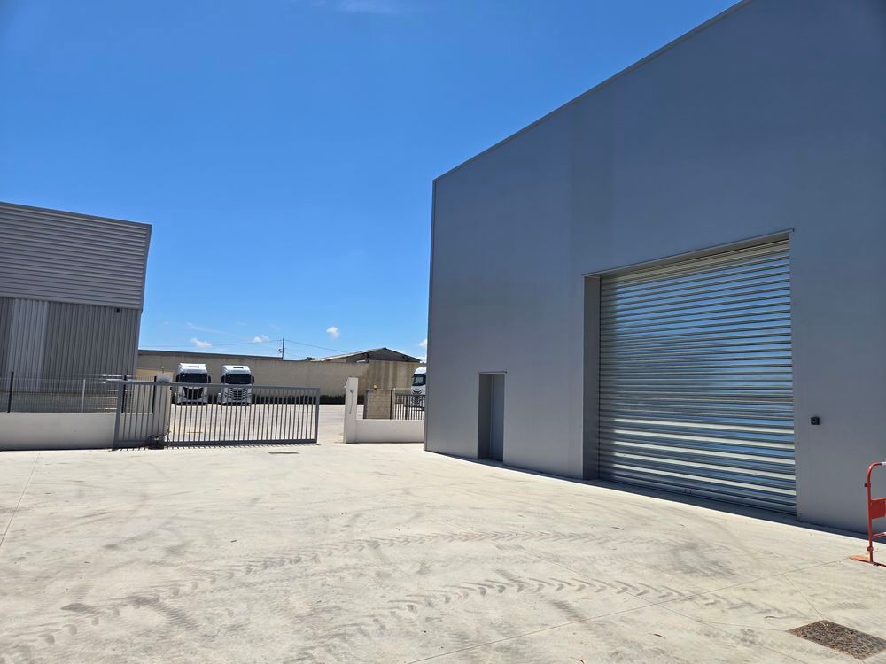 Vente Autre ENTREPOT 207 M2 / 2300 EUROS M2 SOIT 476100 EUROS Biguglia