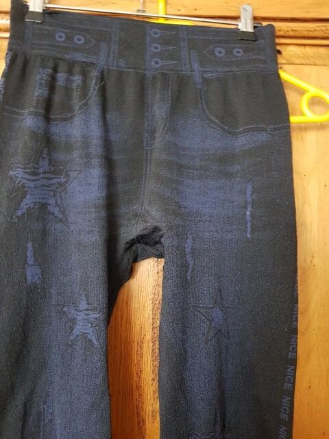 
Leggings bleu marine impression jean tres bon etat mesure t 5 Viriat (01)