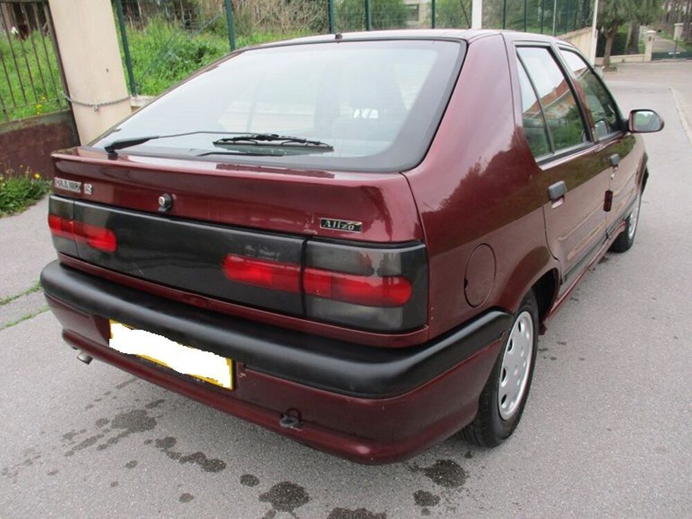 R19 19 1.8 RT 1994 occasion 06600 Antibes