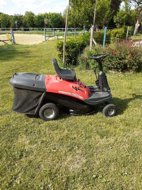 Tondeuse autoportee Minirider casi neuve 870 St Hilaire St Florent (49)