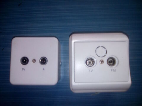 deux prises television avec sortie fm 5 Briey (54)