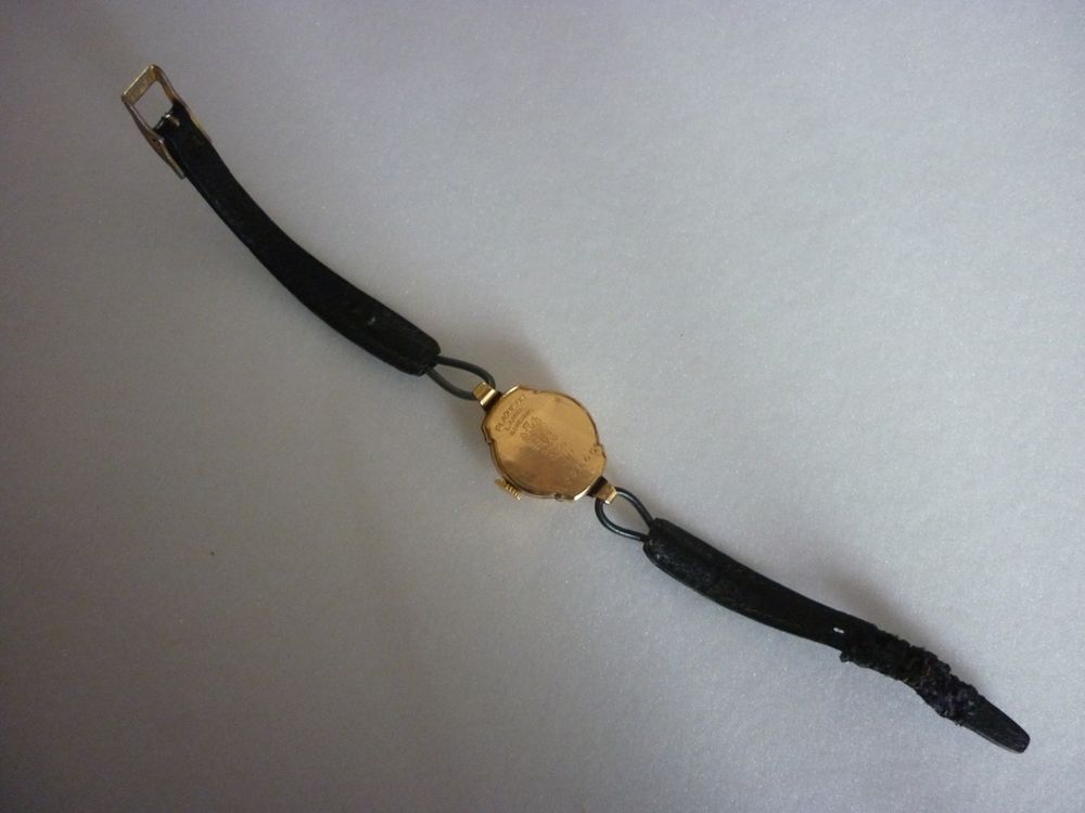 Montre LIP femme PLAQU&Eacute; OR / Lamin&eacute; / 40 MICRONS / 18 Rubis Bijoux et montres