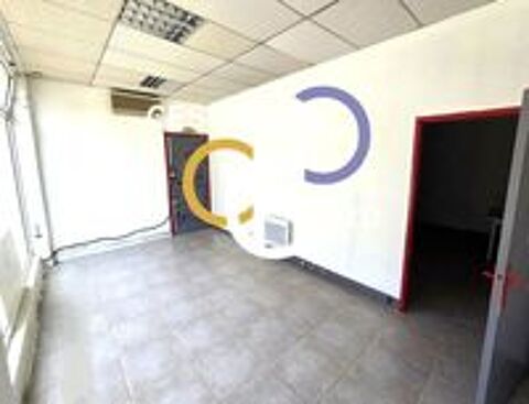   MURS COMMERCIAUX / BUREAUX LIBRES – AVIGNON CENTRE, FACE AUX REMPARTS 