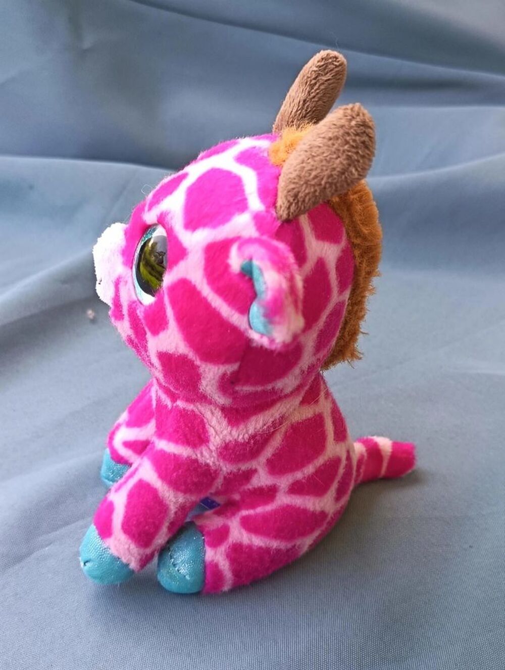 Peluche Girafe Rose Layfer 16-18 cm Gros yeux brillants Jeux / jouets