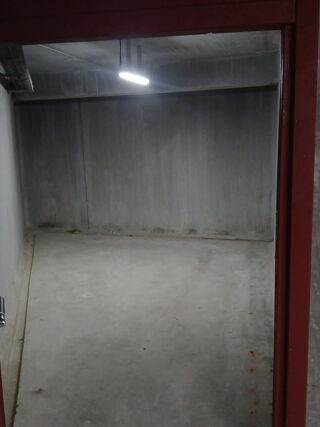  Parking / Garage à louer 15 m²