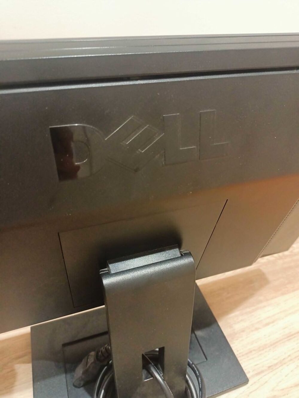 &agrave;‰cran Dell 22" tr&egrave;s bon &eacute;tat Matériel informatique