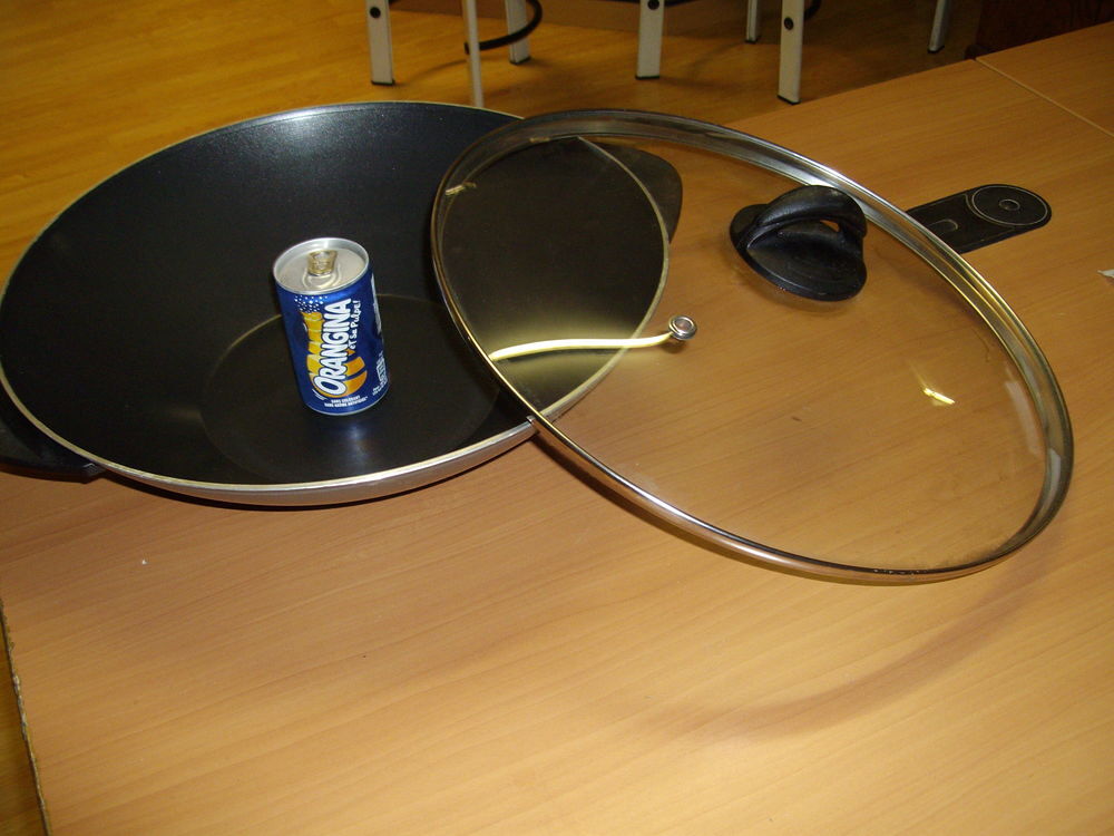 TRES GRAND WOK Electrom�nager