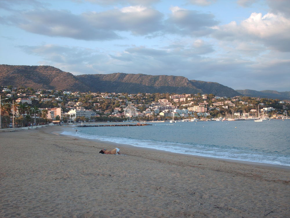   Appartement T1 - 4 personnes Le Lavandou Provence-Alpes-Côte d'Azur, Le Lavandou (83980)