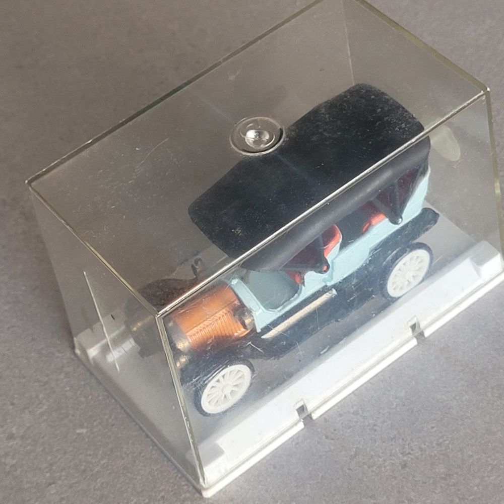 MALLES ARRI&Egrave;RE VOITURE / AUTOMOBILIA 