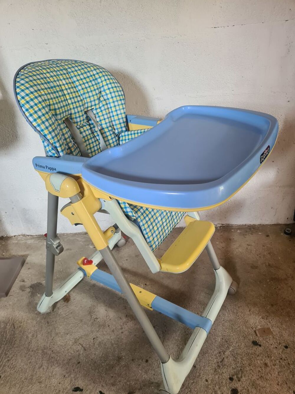 Chaise haute Puériculture