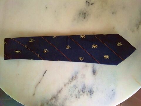 Cravate en soie 15 Tassin-la-Demi-Lune (69)