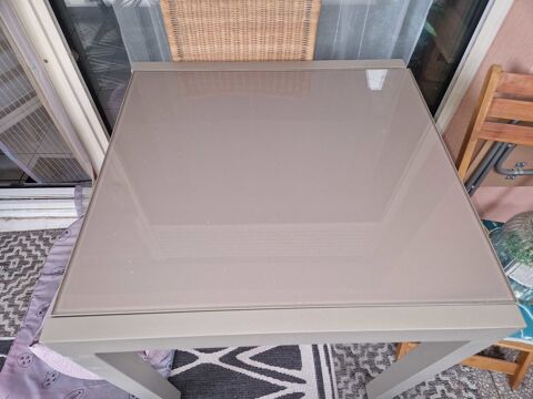 Table modulable en metal et verre 55 Brunoy (91)