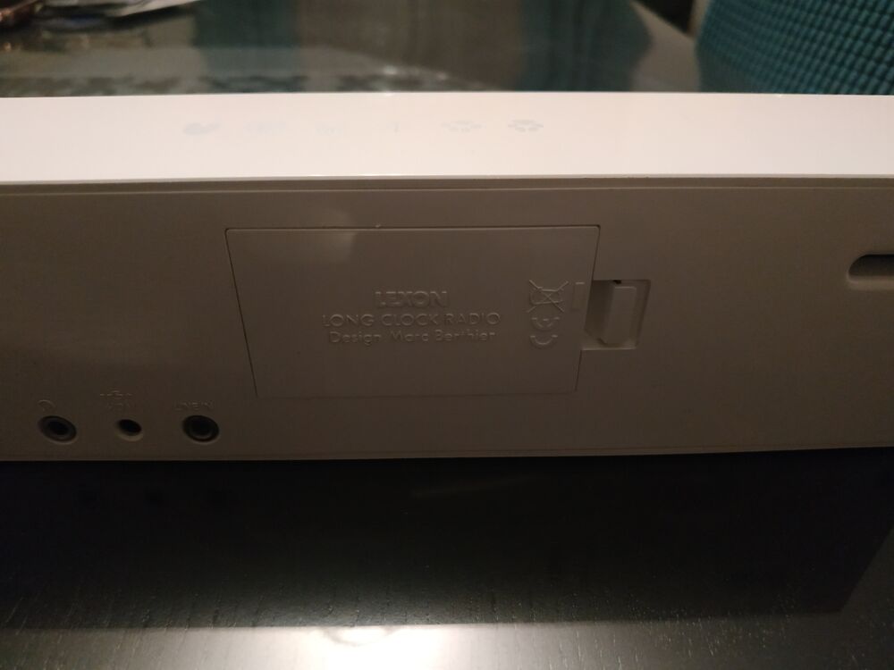 Radio-r&eacute;veil LEXON Num&eacute;rique Blanc avec Accessoires Audio et hifi