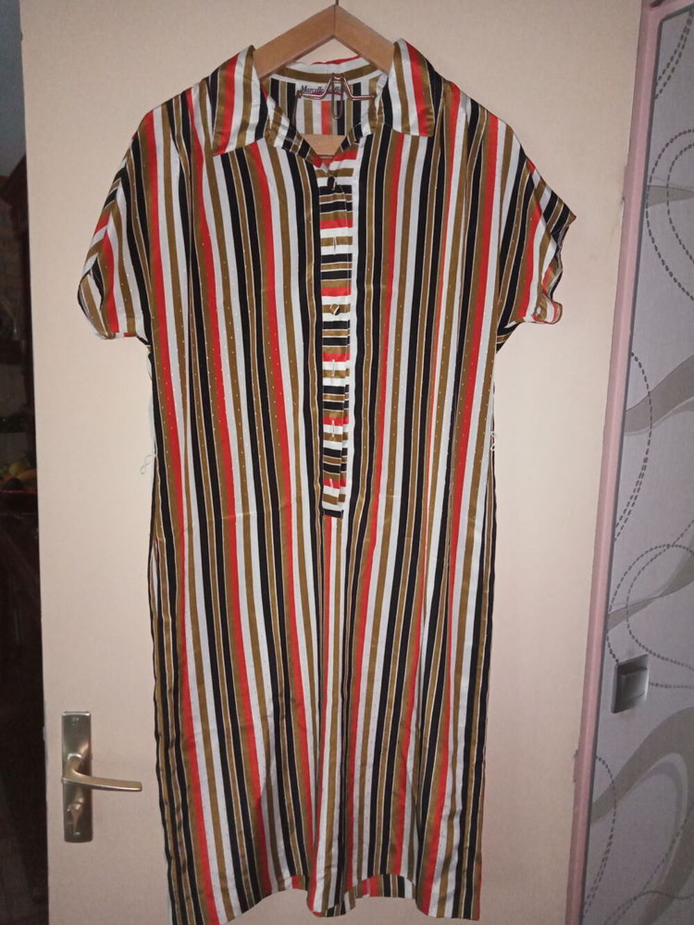 Ravissante ROBE T50 "Marcelle Griffon" Vêtements