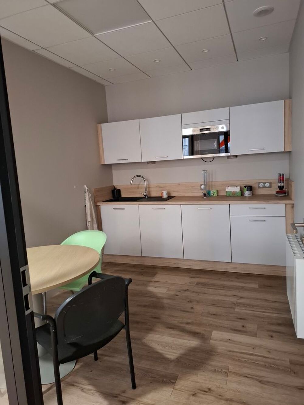 Location Autre : local commercial ou professionnel à Clermont-Fd Clermont-ferrand