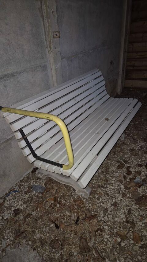 banc de jardin 
Danole Perthes (52)