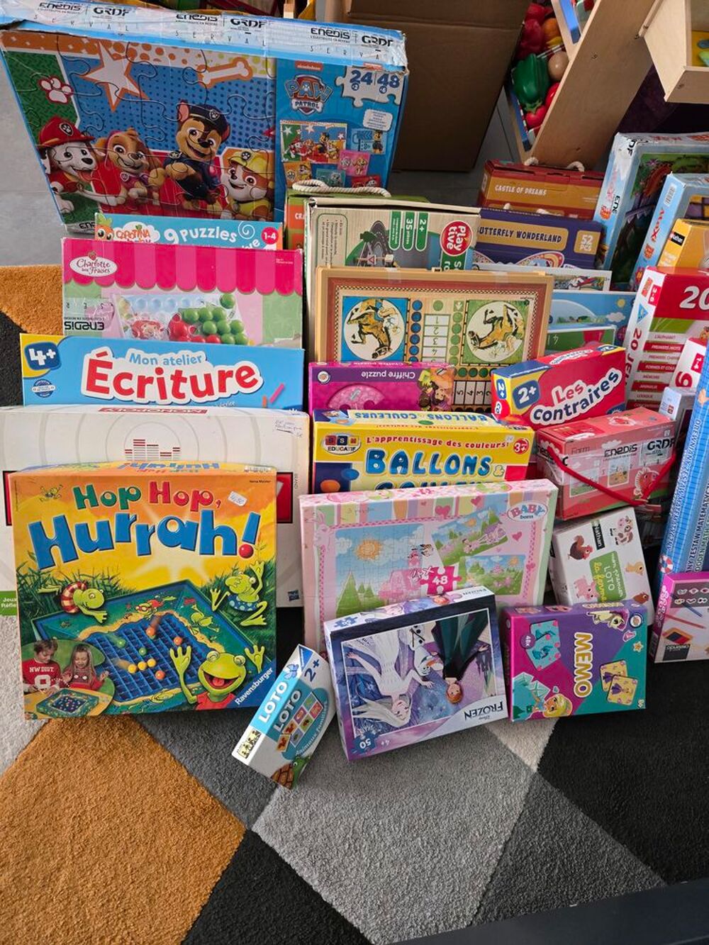 ?Lot de jeux d'&eacute;veil et puzzles Jeux / jouets