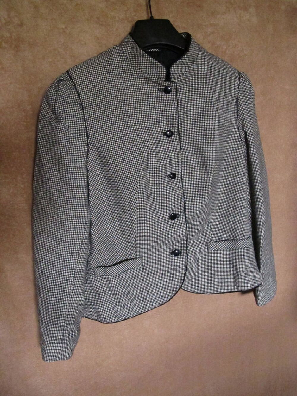 veste en laine l&eacute;g&egrave;re Vêtements