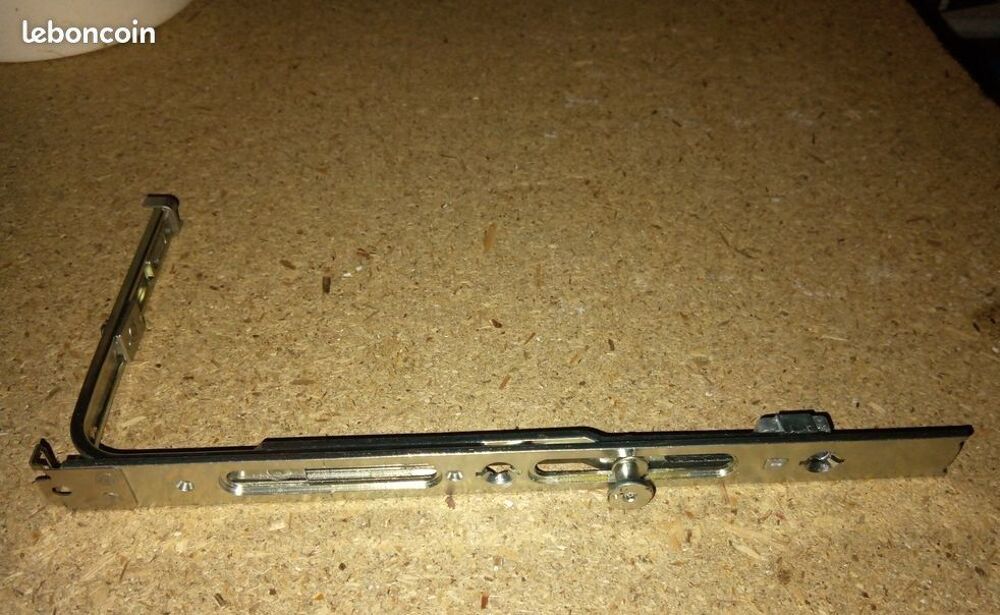 verrouilleur de fen&ecirc;tre oscillo battante neuf Bricolage
