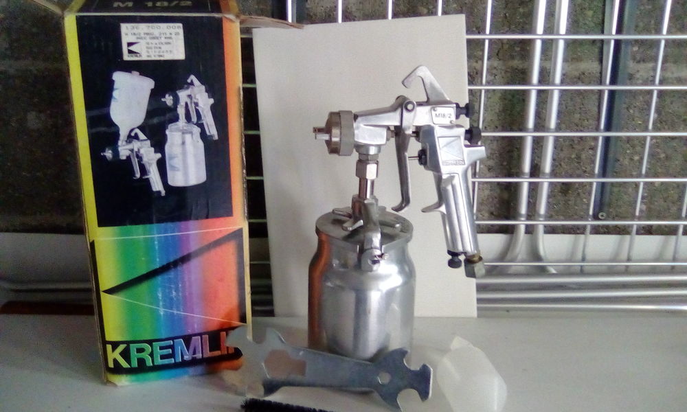 pistolet peinture kremlin Bricolage
