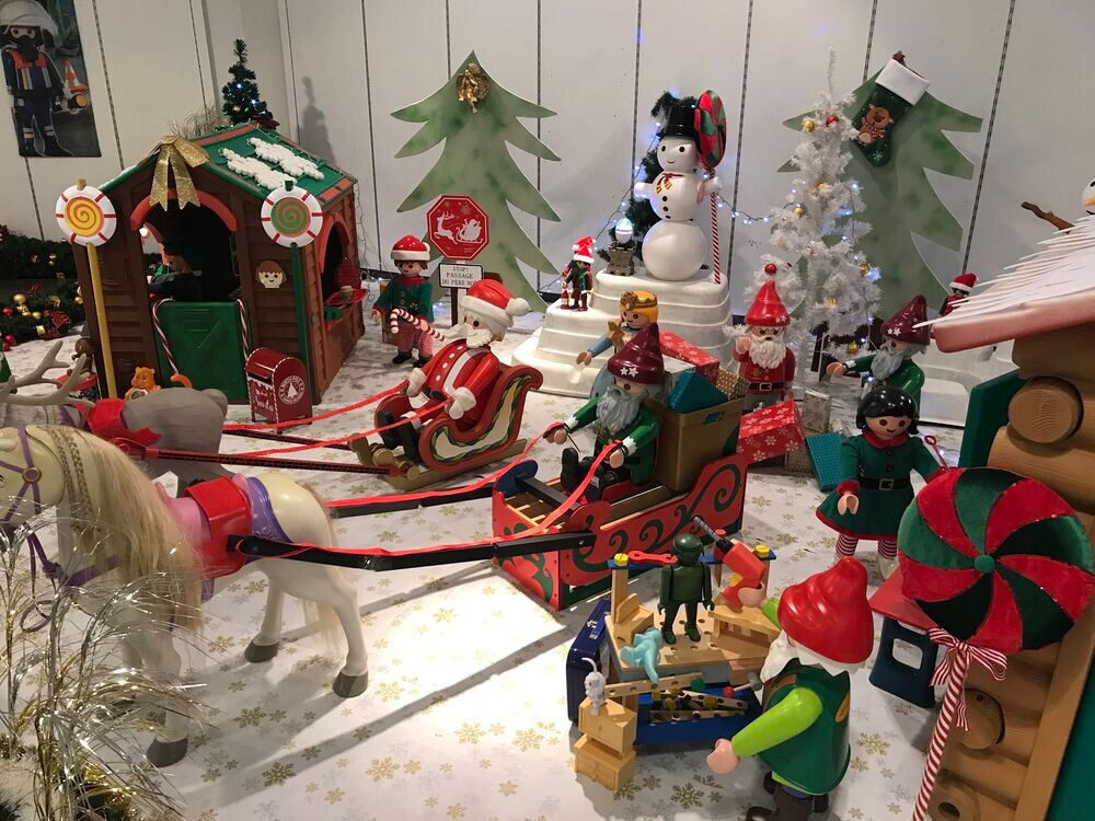   scène géante Playmobil Noël XXL 