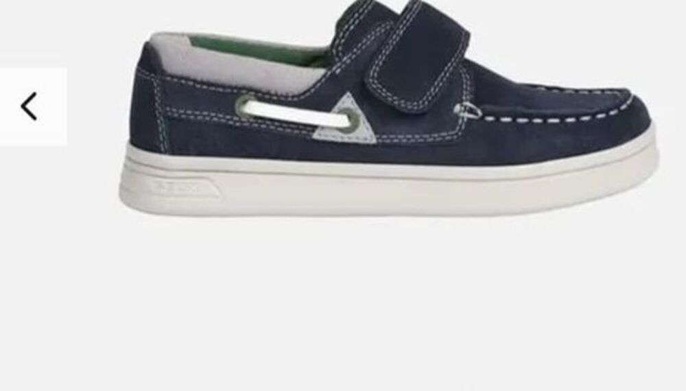 Geox gar&ccedil;ons neuves tailles 29 et 35.
Chaussures
