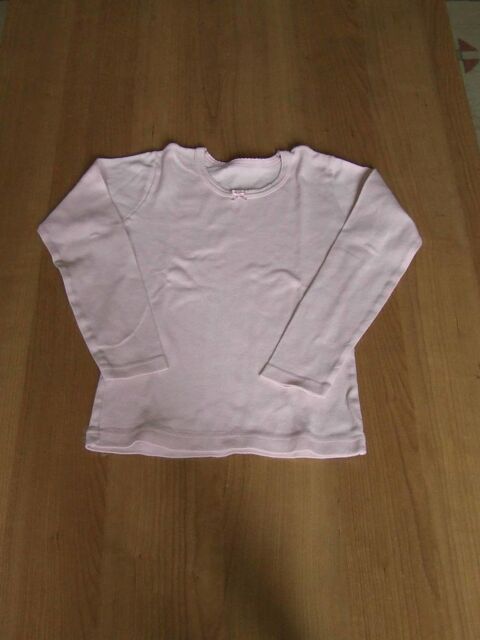 Tee-shirt, maillot de corps manches longues, 6 8 ans, TBE
2 Bagnolet (93)