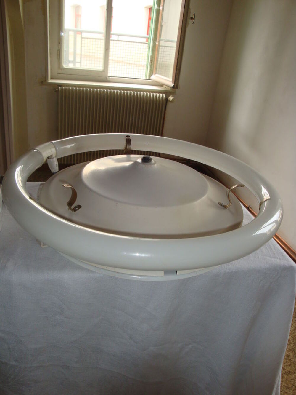  plusieurs lustres vintage
Electroménager