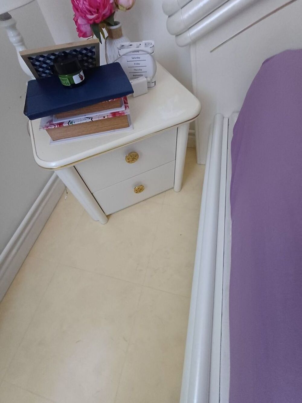 Vent lit+sommier+2 chevets Meubles