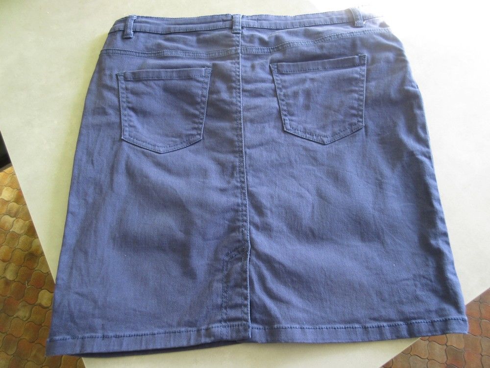 Mini-jupe taille 42 Vêtements