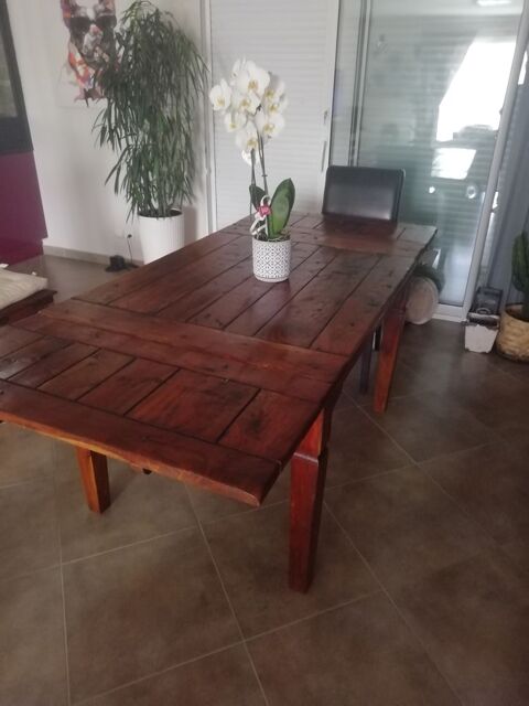 Table bois massif  325 Septeuil (78)